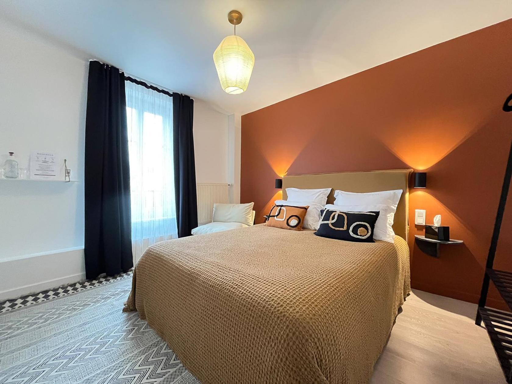 Hotel Du Commerce Cluny Eksteriør bilde